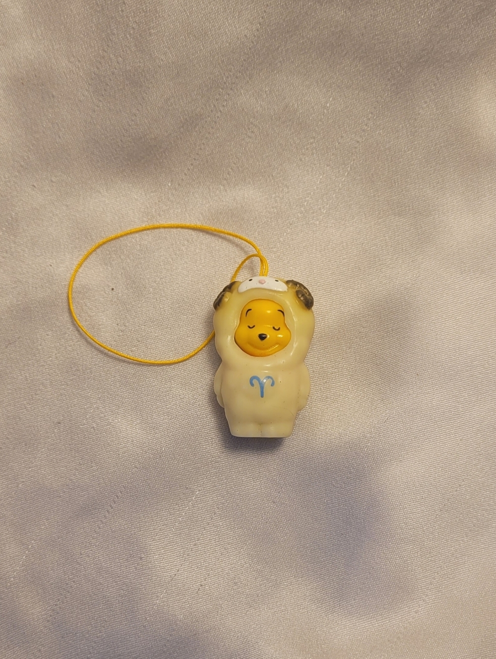 Peek A Pooh Disney Winnie the Pooh Aries Mini Figure - Cream and Yellow